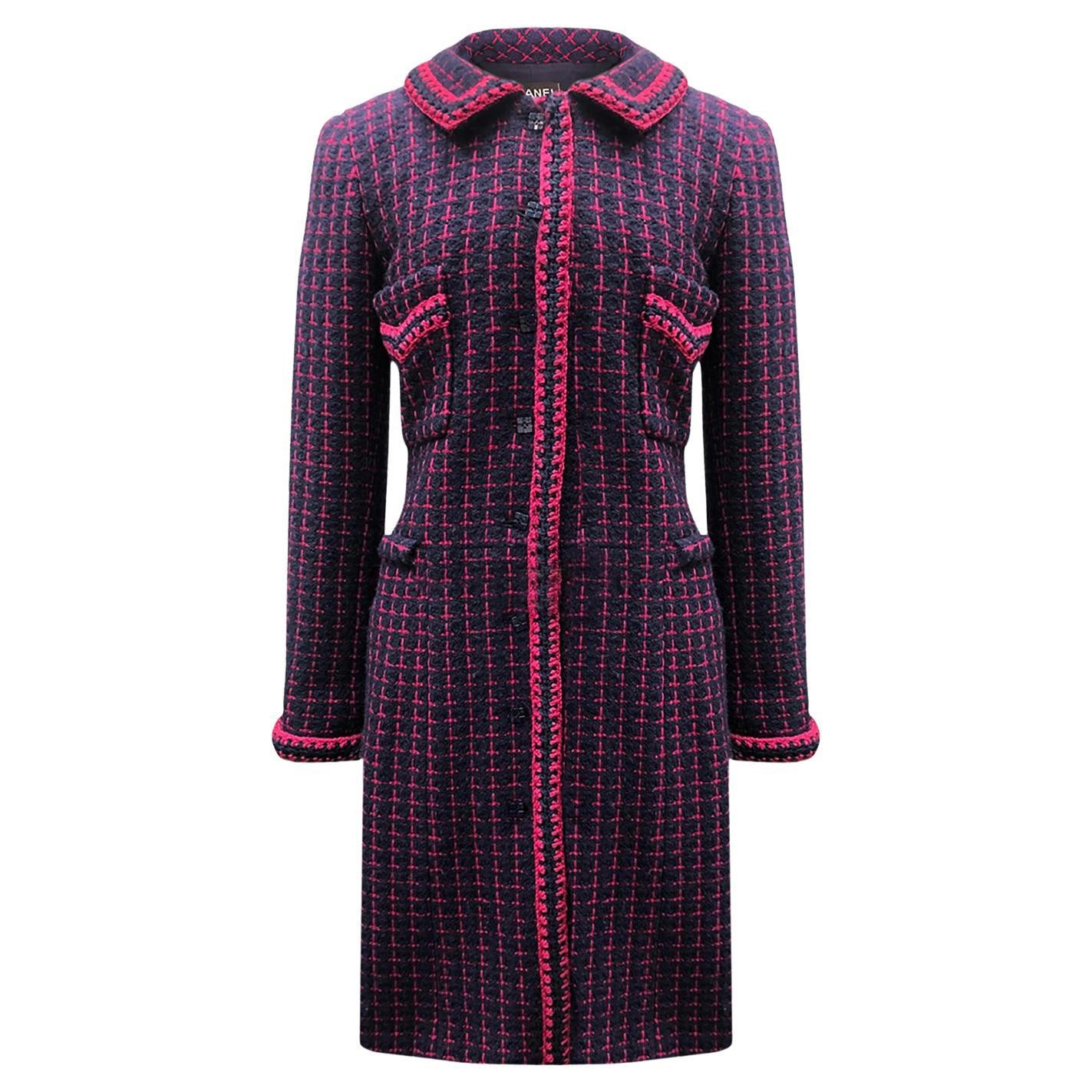 Manteau de collection Chanel avec boutons CC