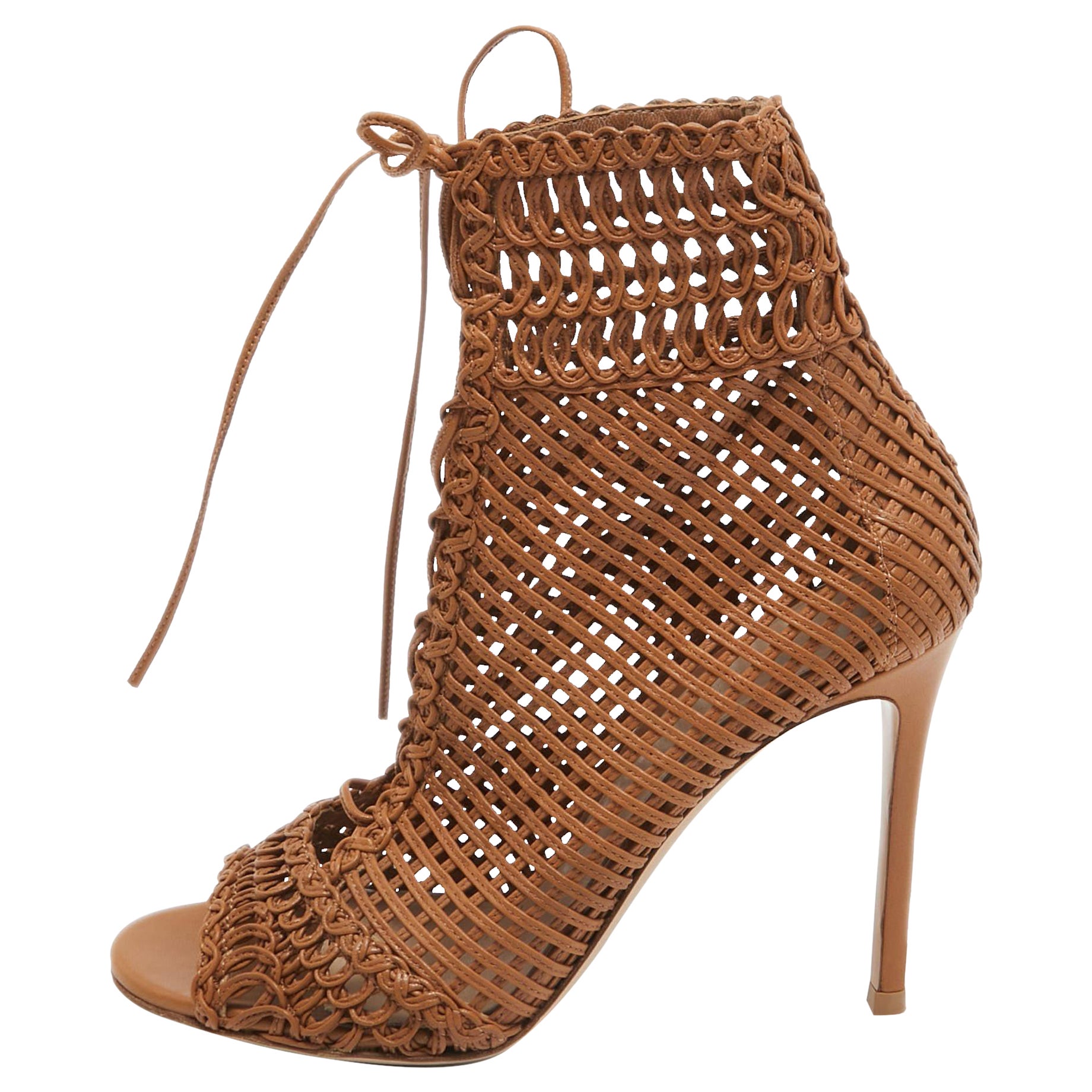 Gianvito Rossi Brown Woven Leather Lace Up Ankle Boots Size 38.5 For Sale