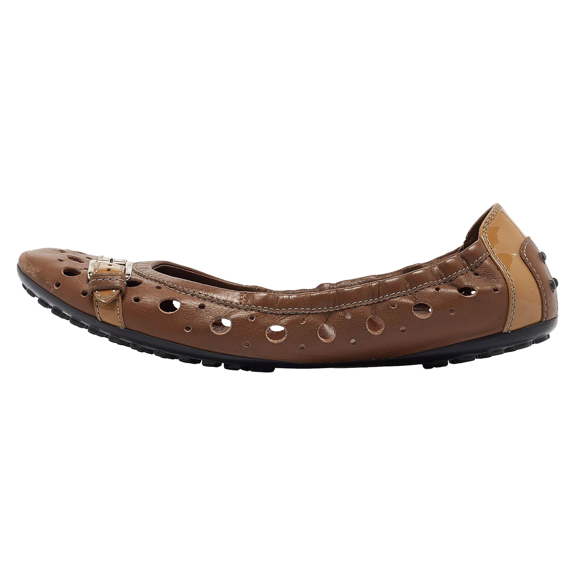 Tod's Ballerine in pelle marrone taglio laser misura 37,5 in vendita