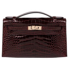 Hermès Bordeaux Mississippiensis Alligatore Pelle Kelly Mini Pochette