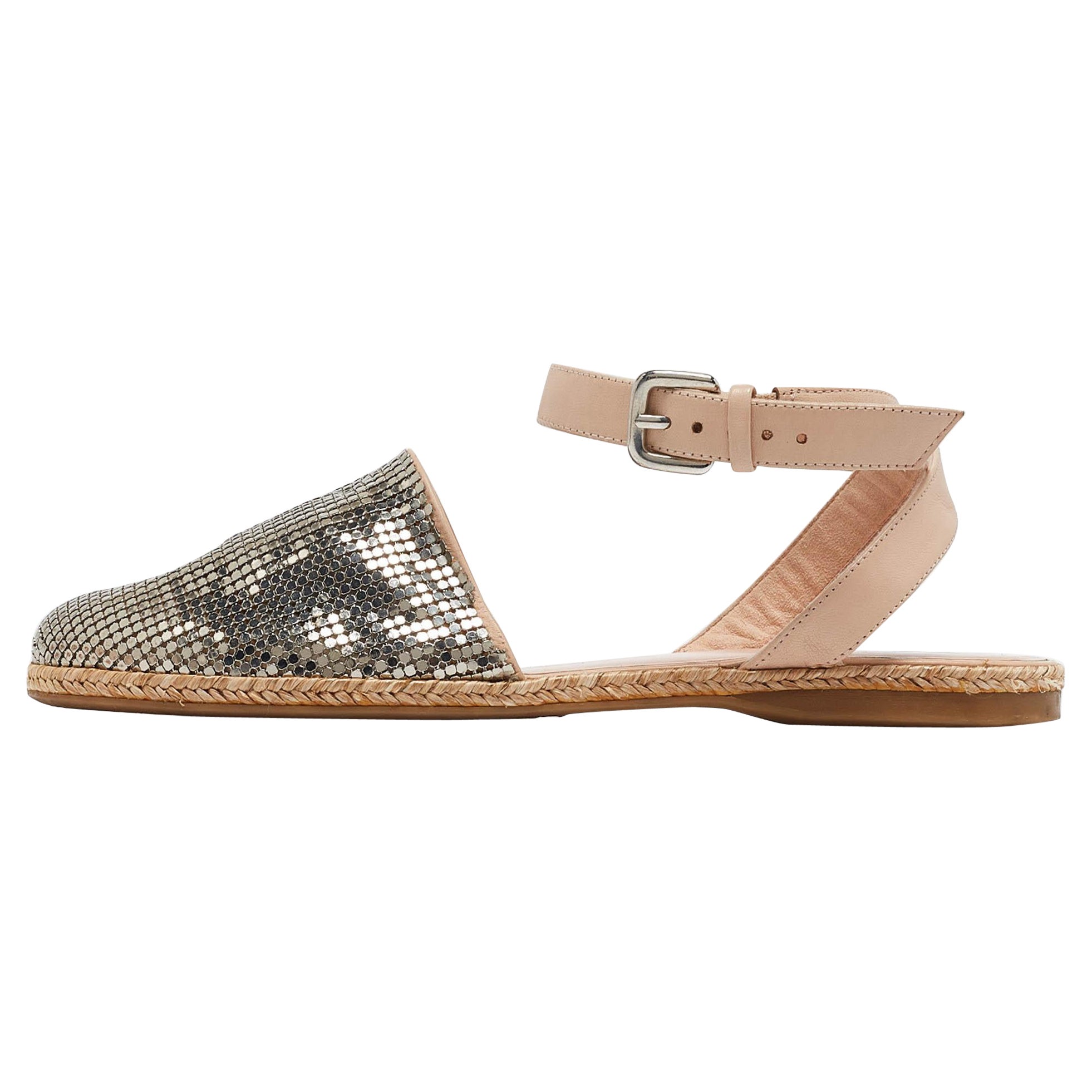 Stuart Weitzman Espadrillas colorblock in metallo e pelle argento/beige misura 38 in vendita
