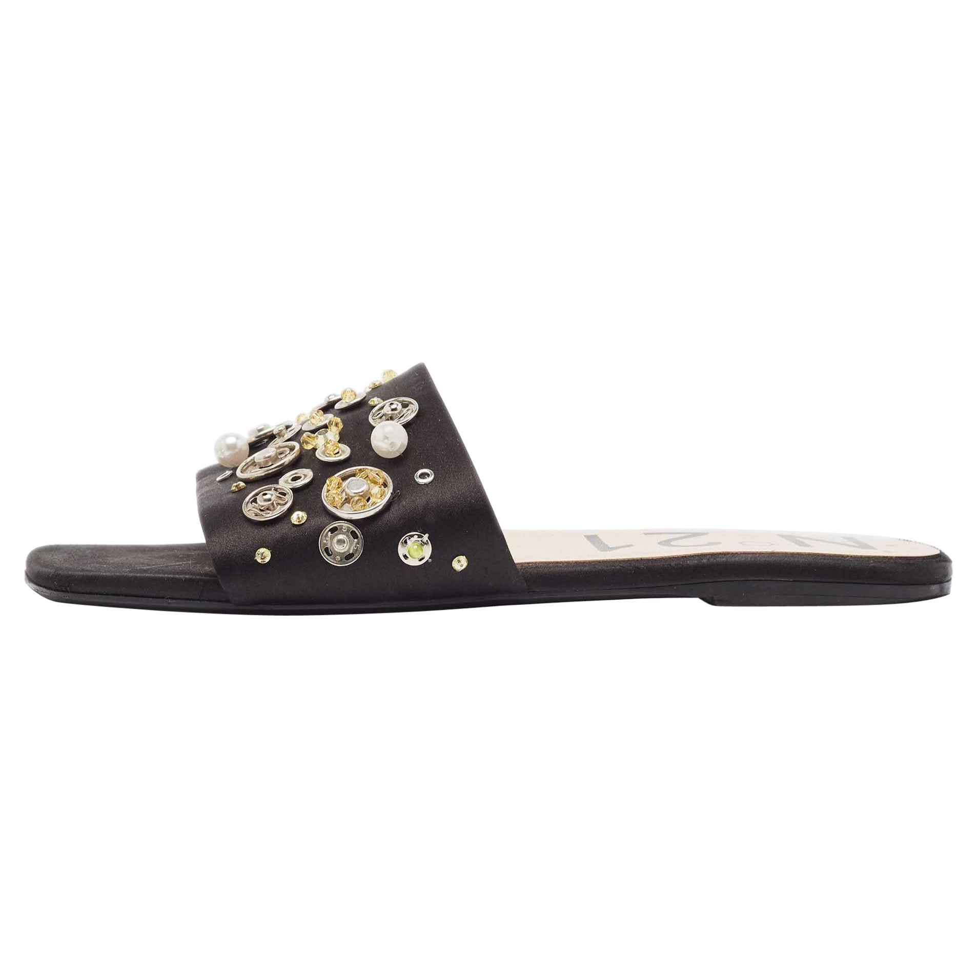 N°21 Black Satin Embellished Flat Slides Taille 39