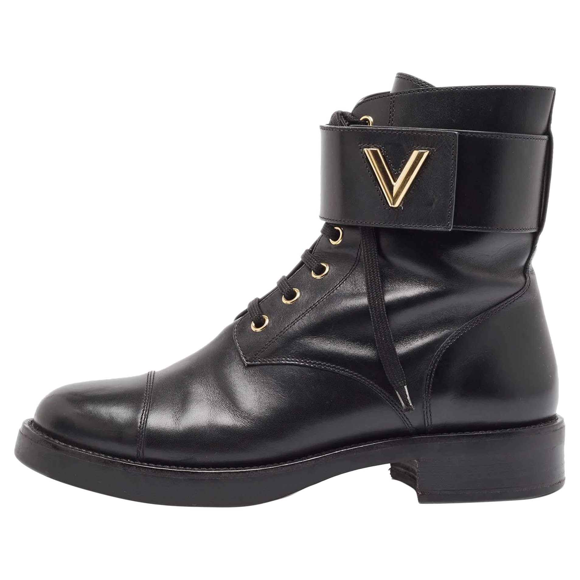Louis Vuitton Black Leather Boots - 30 For Sale on 1stDibs