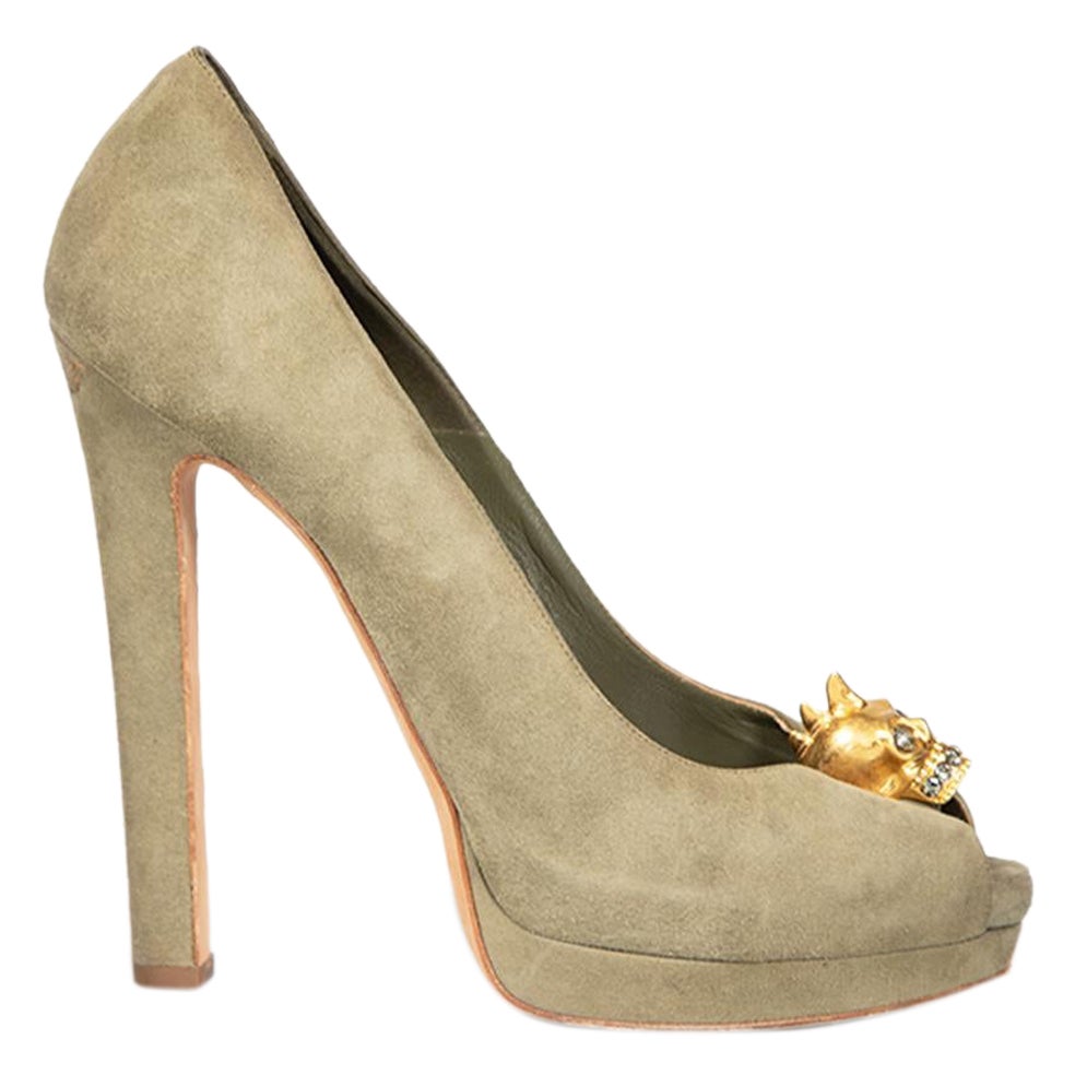 Alexander McQueen Olive Suede Embellished Skull Heels Size IT 38.5 For Sale