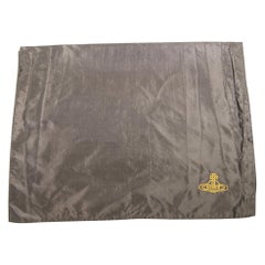 Vivienne Westwood Pañuelo Bordado Orbe Seda Gris