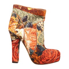Dolce & Gabbana Floral gemusterte Jacquard-Stiefeletten Größe IT 39