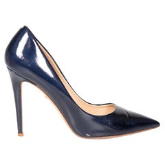 Escarpins à bout pointu en vernis bleu marine Diane Von Furstenberg, taille US 10