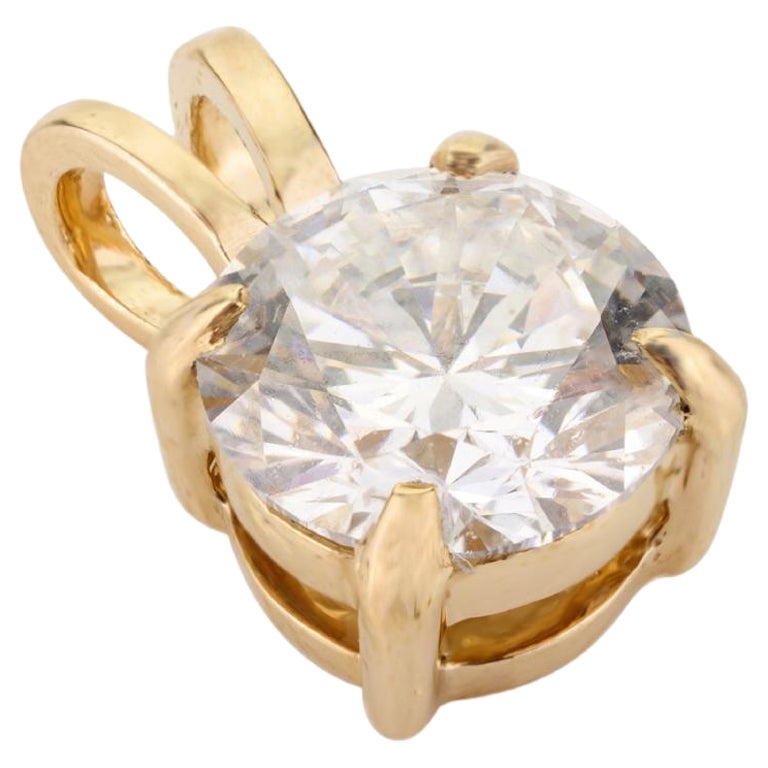 Everyday Moissanite Single Stone Solitaire Pendant in 18k Yellow Gold Jewelry For Sale