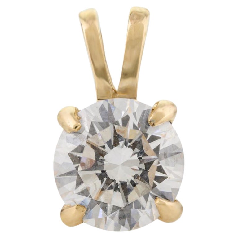 Moissanite Round Cut Solitaire Gold Pendant in 18k Solid Yellow Gold for Mom For Sale