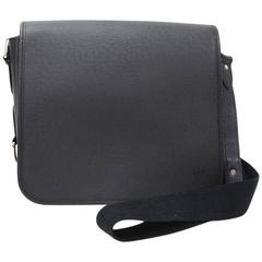 Louis Vuitton Andrei Black Taiga Leather Messenger Bag