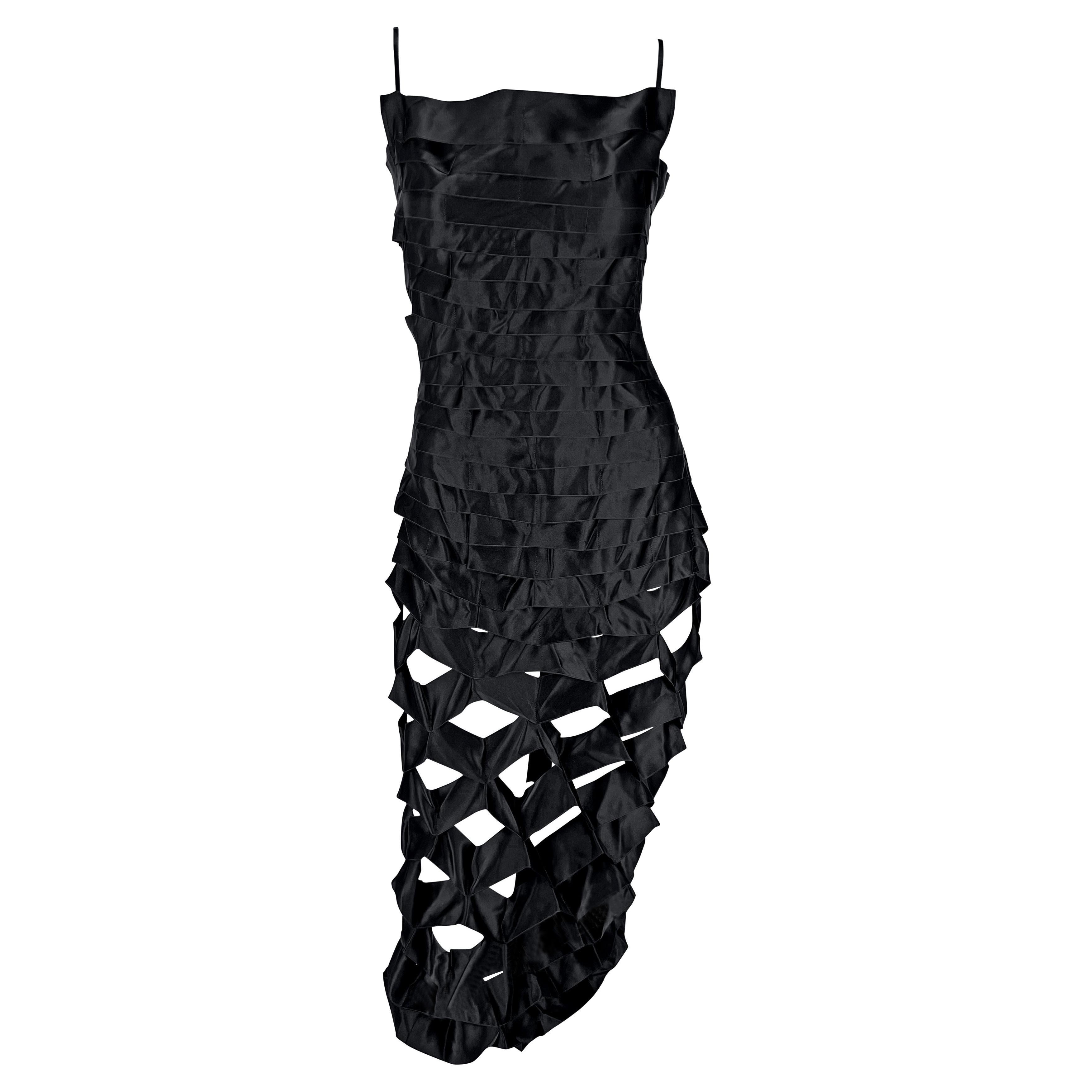 F/S 1998 Helmut Lang Schwarzes Laufstegkleid aus Seide mit Ausschnitt und Schleife im Angebot