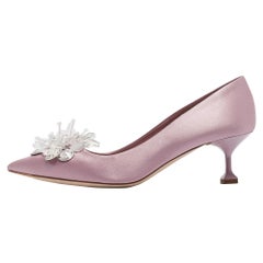 Miu Miu Purple Satin Crystal Embellished Pointed Toe Pumps Taglia 37