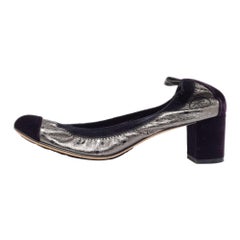 Chanel Silver Leather Velvet CC Cap Toe Scrunch Block Heel Pumps Size 38.5