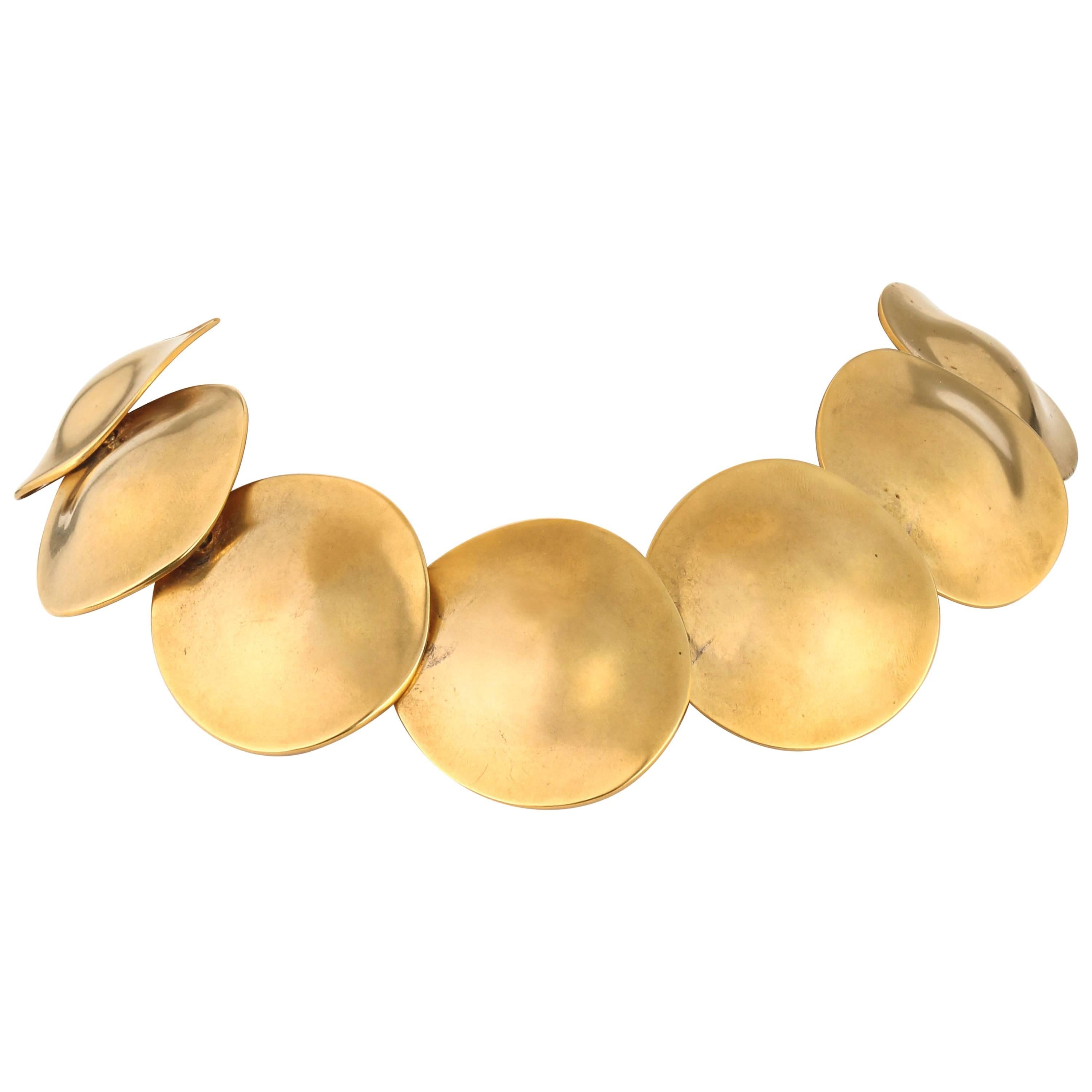 ROBERT LEE MORRIS c.1981 24K Gold Plated Brass Sculpted Disc Art Wear Necklace