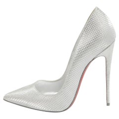Christian Louboutin Textured Leather So Kate Pumps Size 39