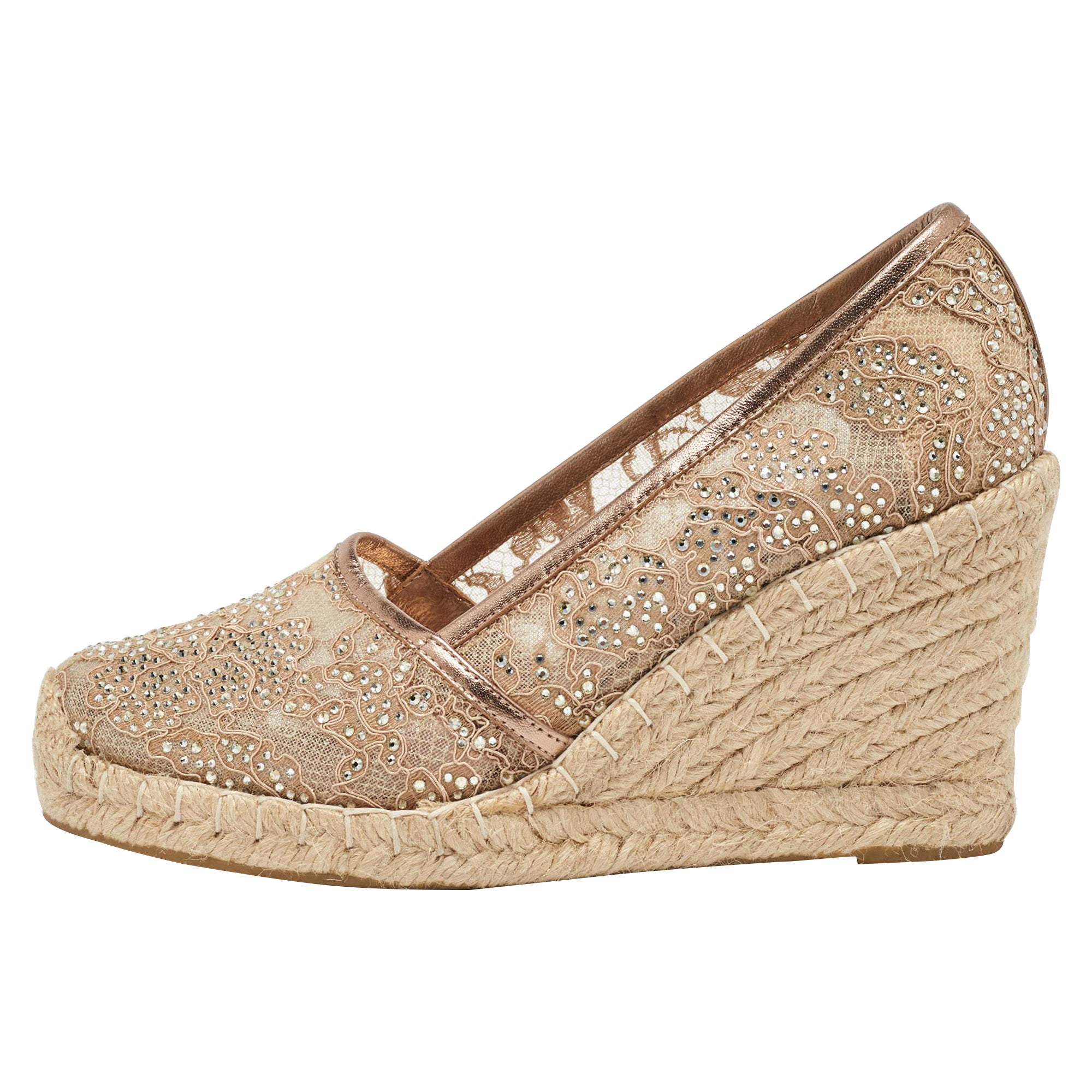 Le Silla Metallic Beige/Gold Lace and Leather Espadrille Wedge Pumps Taglia 37 in vendita