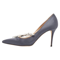 Manolo Blahnik - Escarpins Nadira en satin gris, taille 40