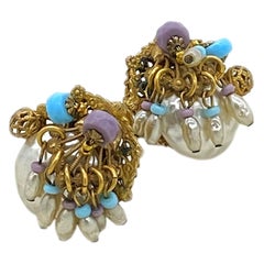 Miriam Haskell, boucles d'oreilles câblées à la main avec perles et breloques pendantes