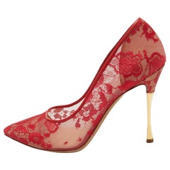Nicholas Kirkwood Bombas con puntera de encaje floral rojo talla 38