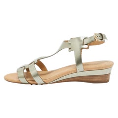 Sandali Tod's con cinturino alla caviglia in pelle metallizzata misura 38
