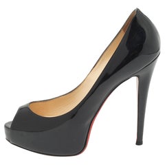 Christian Louboutin Pumps Vendome in vernice nera taglia 38