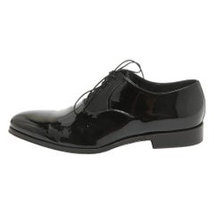 Dior Lace Up Oxfords en cuir verni noir Taille 41.5