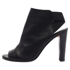 Stuart Weitzman Stivali elastici con ritaglio in pelle nera taglia 39
