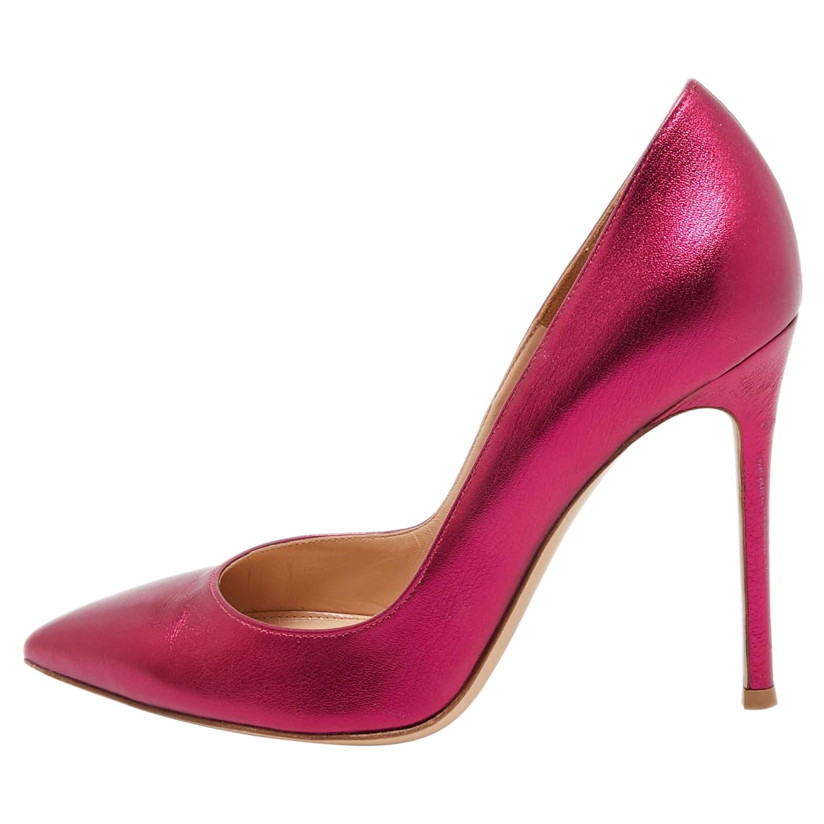 Gianvito Rossi Metallic Pink Leather Gianvito Pumps Size 37 For Sale