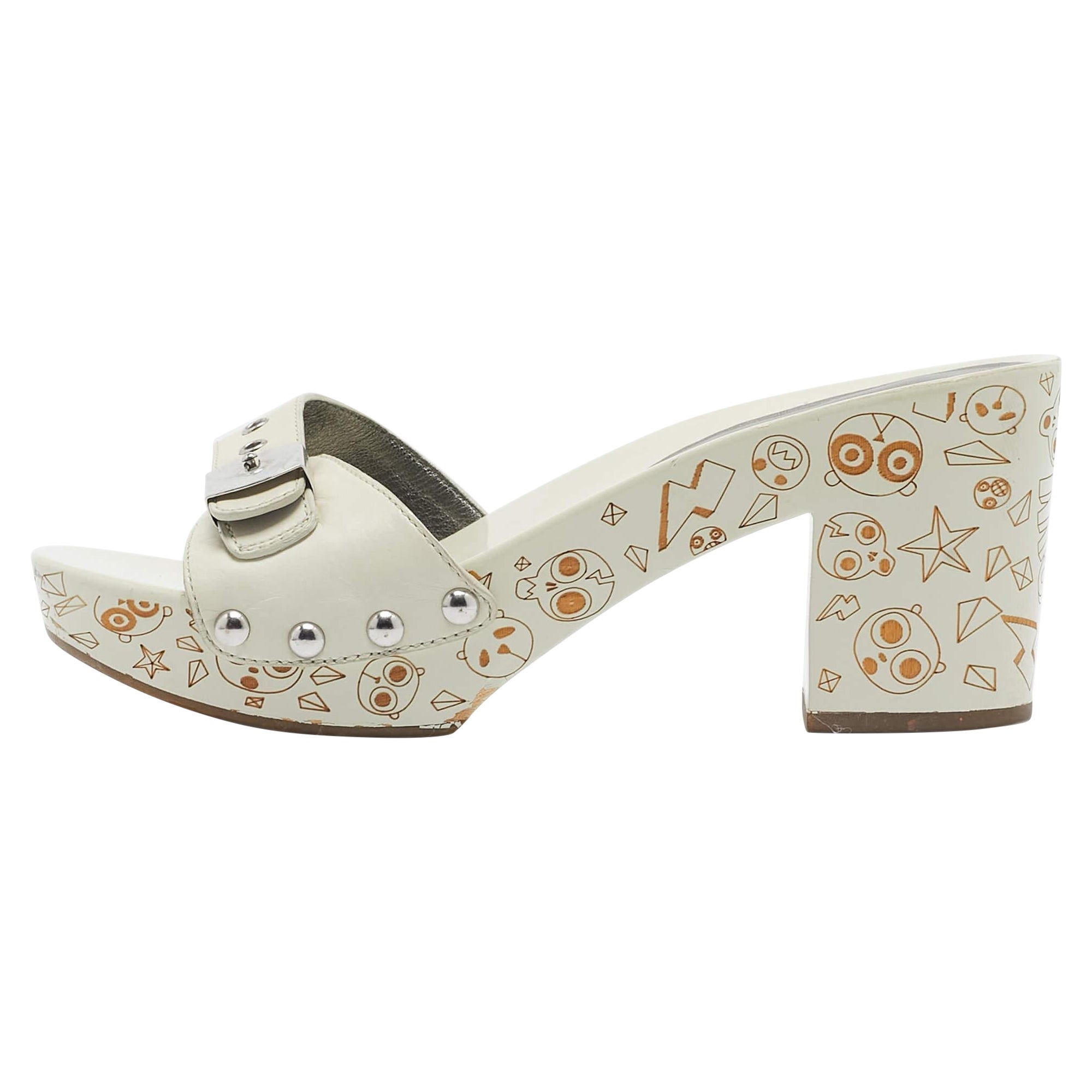 Marc by Marc Jacobs - Escarpins en cuir crème, taille 36 en vente