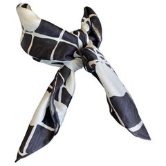 Chanel Foulard