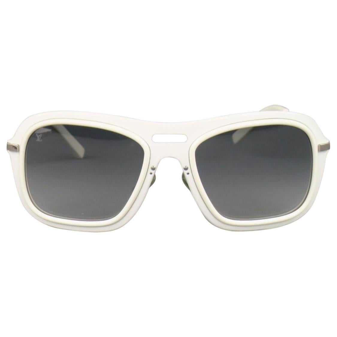 LOUIS VUITTON White Acetate & Metal Z0368U Aviator Sunglasses