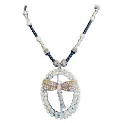 LB offre una collana vintage in sterling con libellula, onice e perle d'acqua dolce.