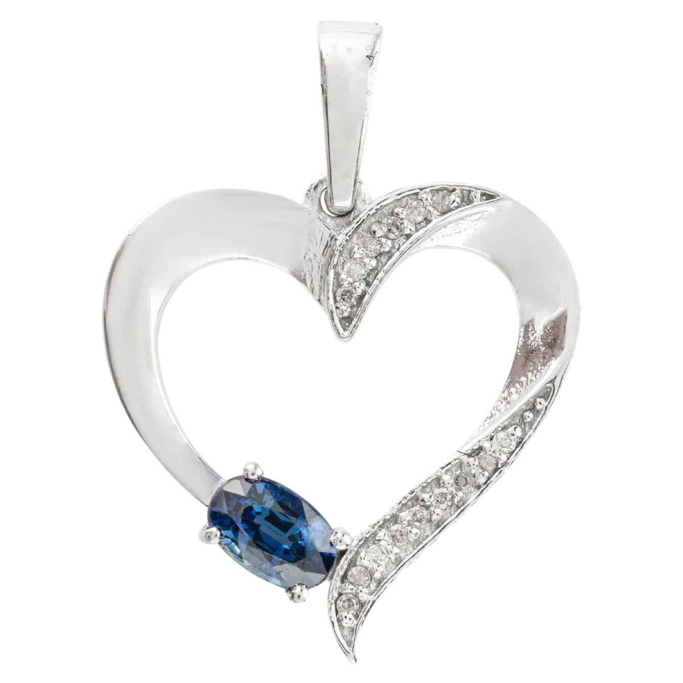 Natural Blue Sapphire Diamond 925 Silver Heart Pendant Valentine Gift for Her For Sale