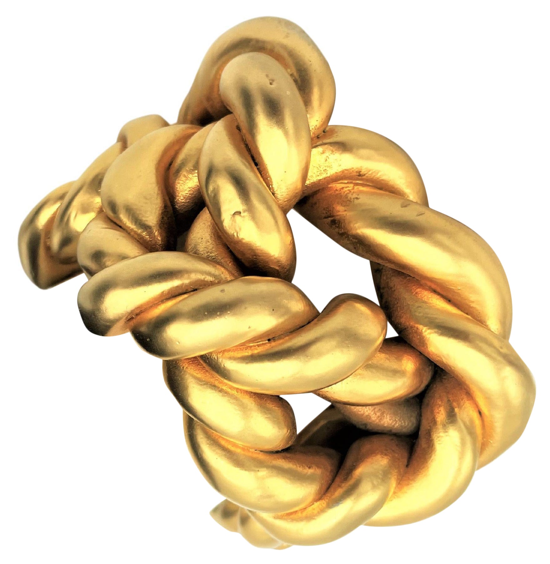 Brazalete de cordón Chanel de resina dorada por V. de Castellane, sin firmar años 80 en venta