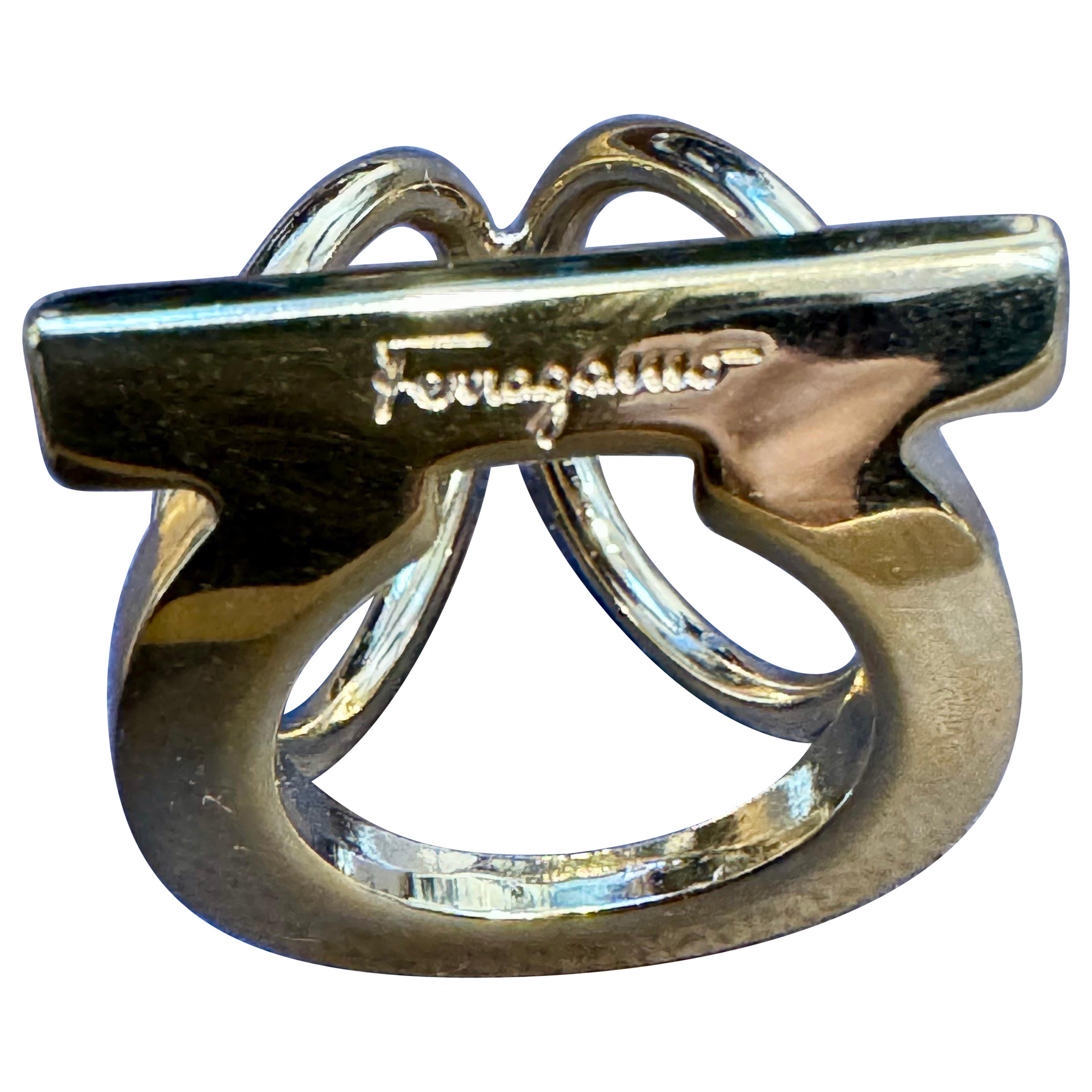 Salvatore Ferragamo  Ganchini scarf ring /Ring gold Tone, Medium Size