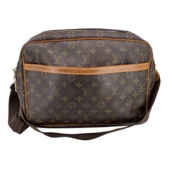 Louis Vuitton Vintage Monogram Reporter GM Crossbody Messenger Bag