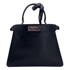 Bolso mediano de asa superior Fendi by Marc Jacobs Black Peekaboo ISeeU