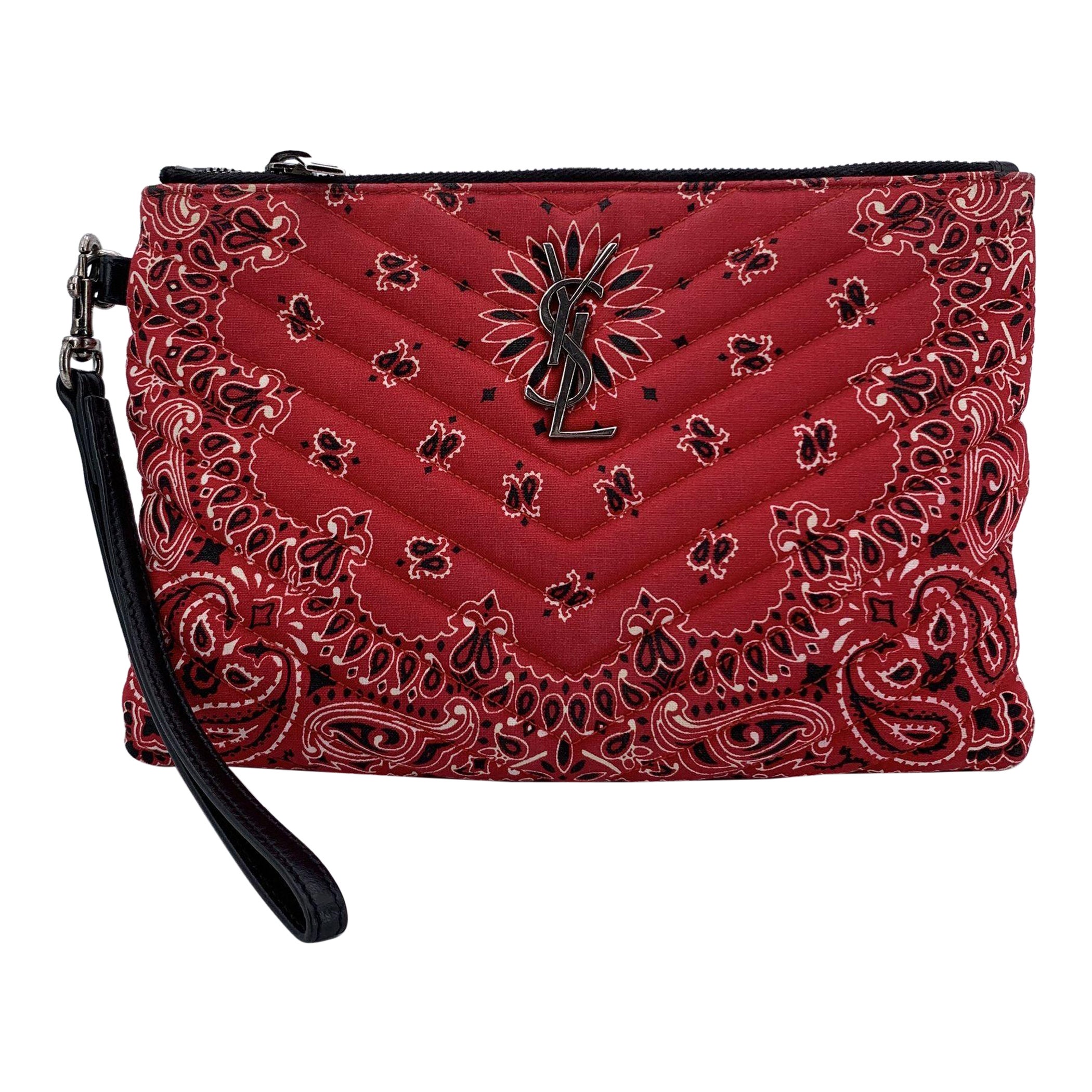 Saint Laurent pochette/pochette en toile imprimée bandana rouge en vente