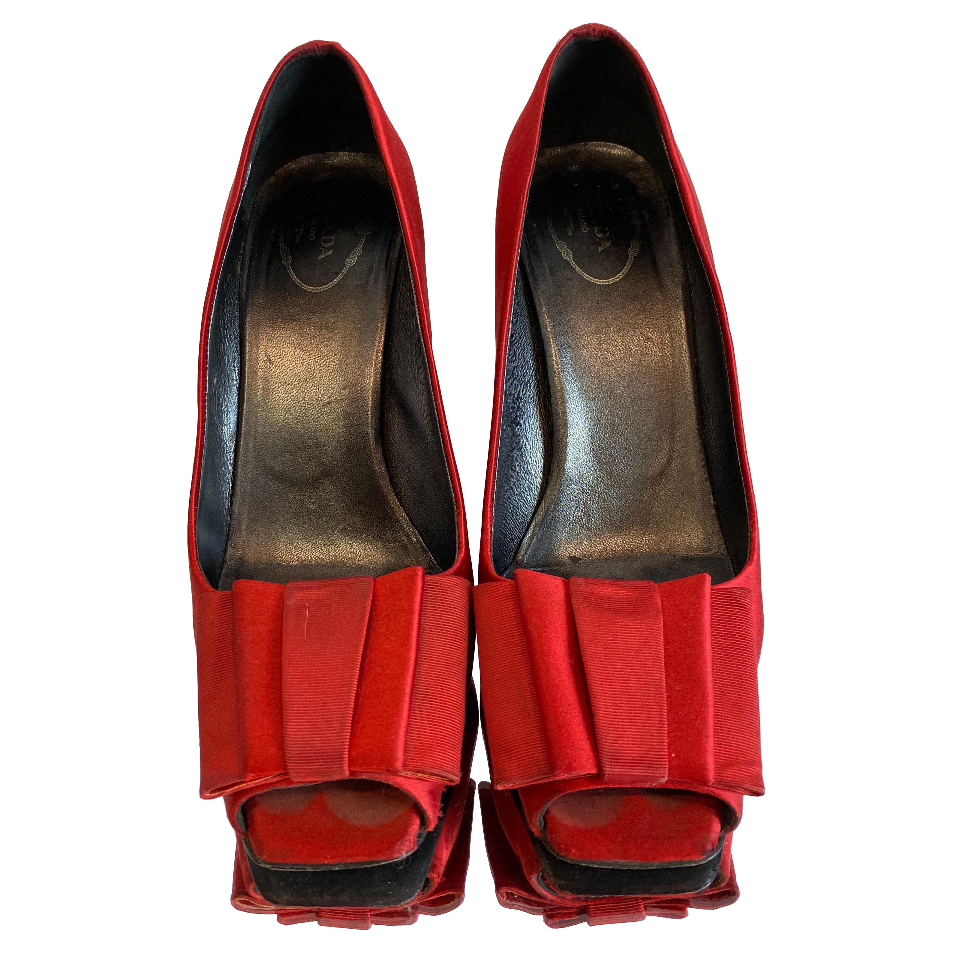 Décolleté Prada con punta aperta
