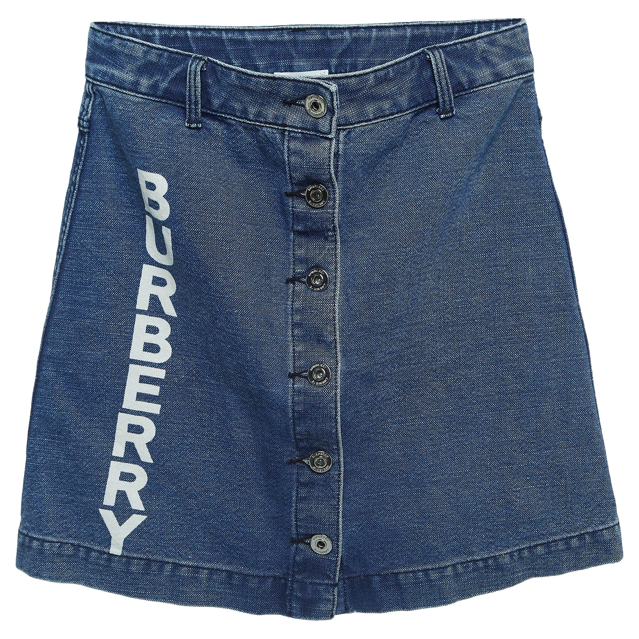 Gonna in denim con stampa logo Burberry blu (12 anni) in vendita