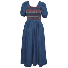 Stella McCartney Vestido de chambray con detalle de smocking azul (12 años)