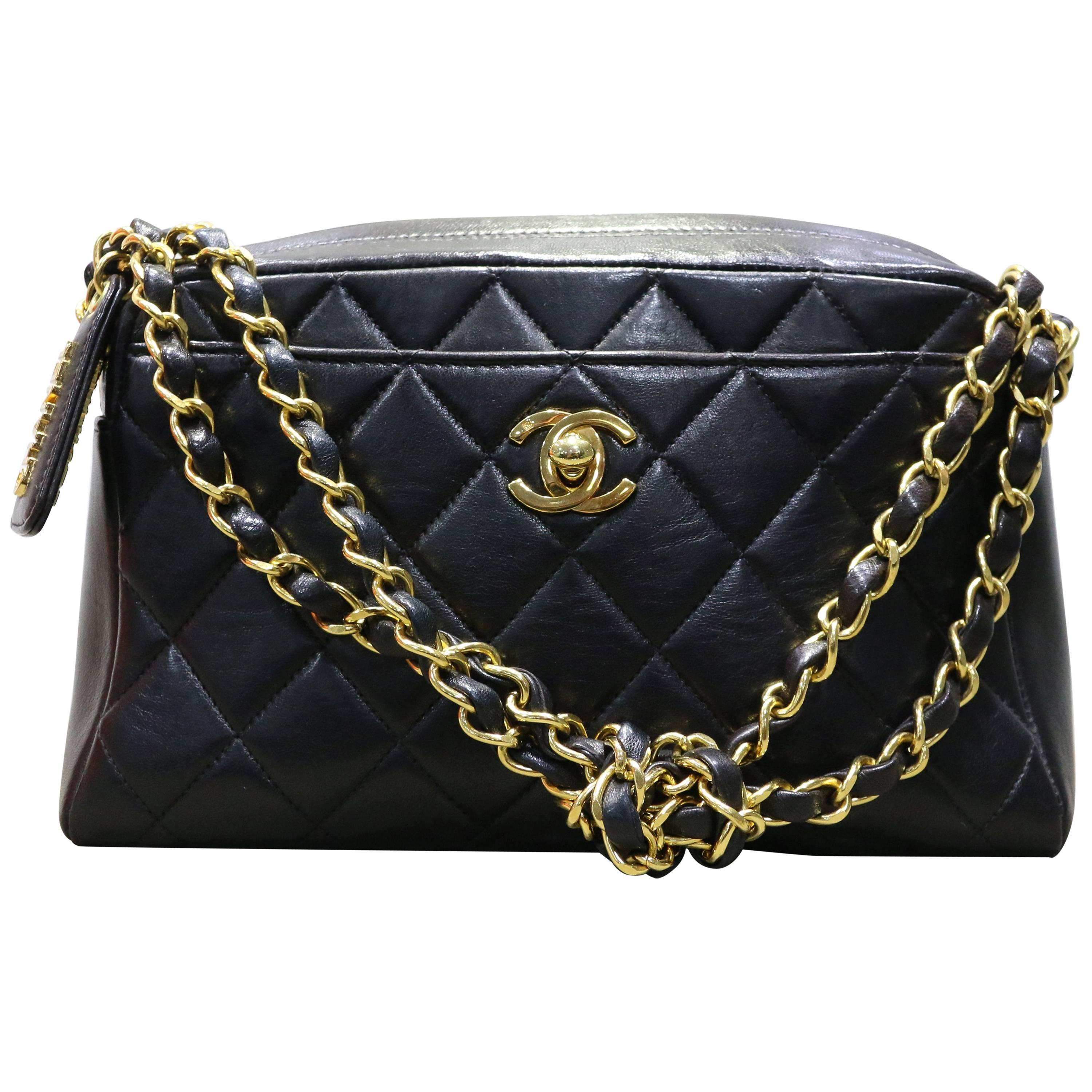 Chanel Black Classic Quilted Lambskin Gold Chain Knot Bag