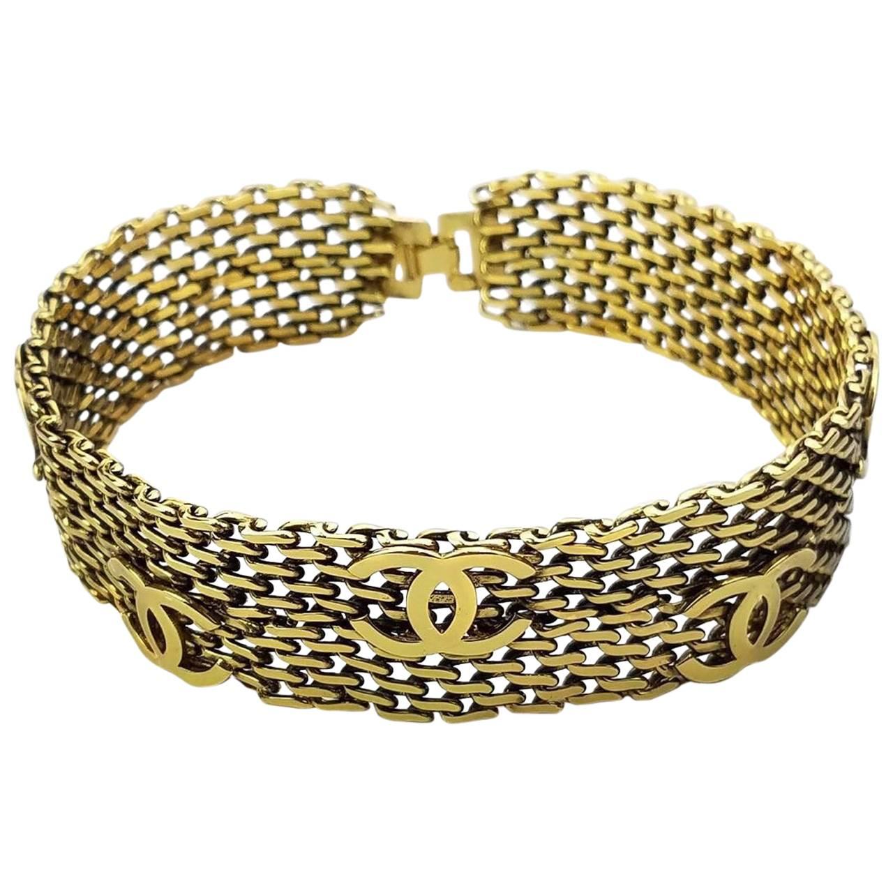 Chanel Gold Toned Hardware "CC" Logo Chain Bracelet 