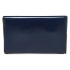 Dior Blaue Leder-Clutch mit Metallklappe