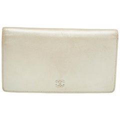 Chanel Pearl White Caviar Leather CC L Yen Continental Wallet