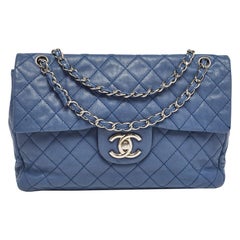 Chanel Azul Acolchado Caviar Piel Maxi Classic Bolso Solapa Simple