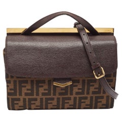 Bolso de asa superior Demi Jour pequeño de lona y piel Zucca marrón de Fendi