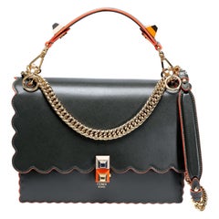 Fendi Verde Vitello Liberty in pelle con borchie Kan I Borsa a tracolla media