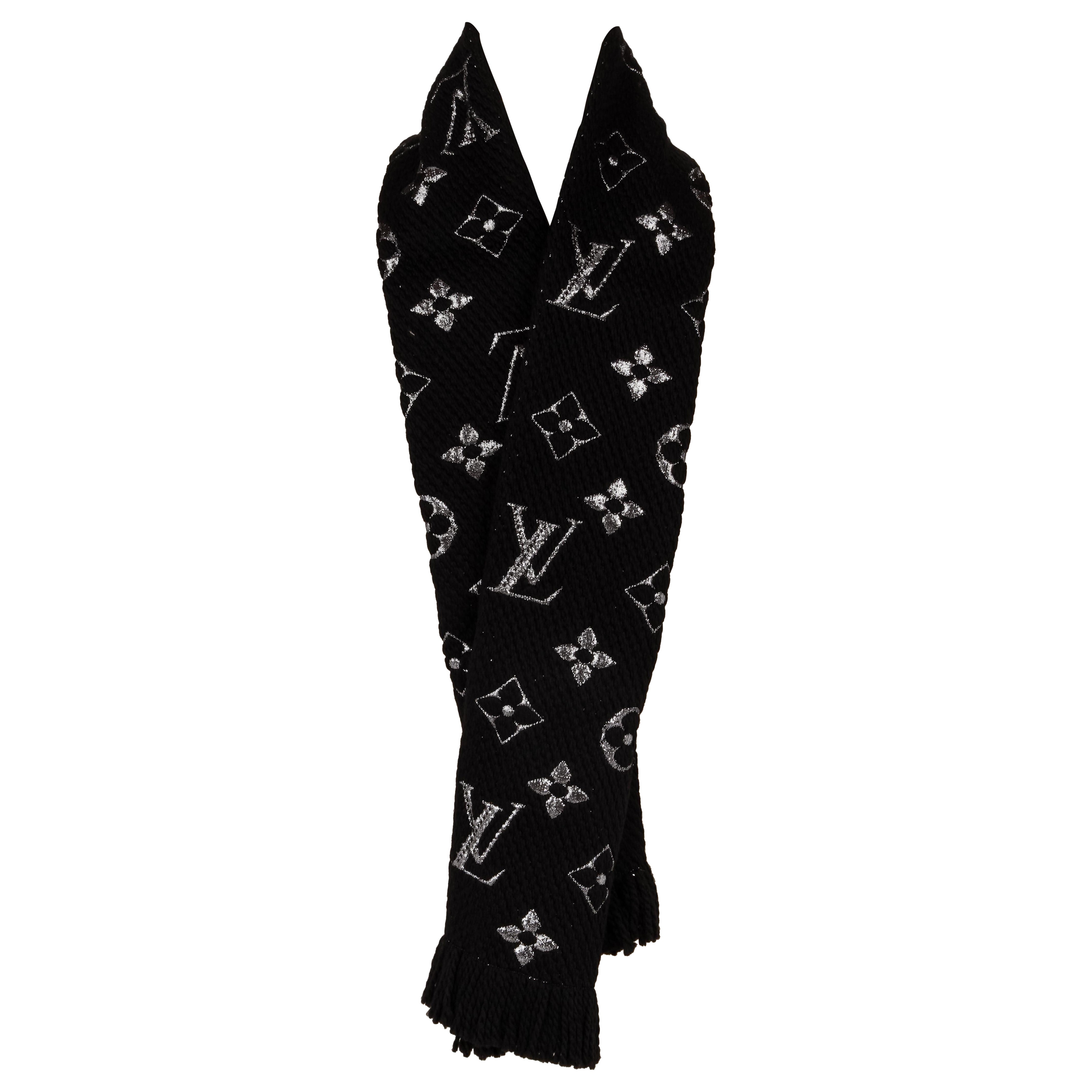 New Louis Vuitton Black Logo Metallic Woven Scarf For Sale