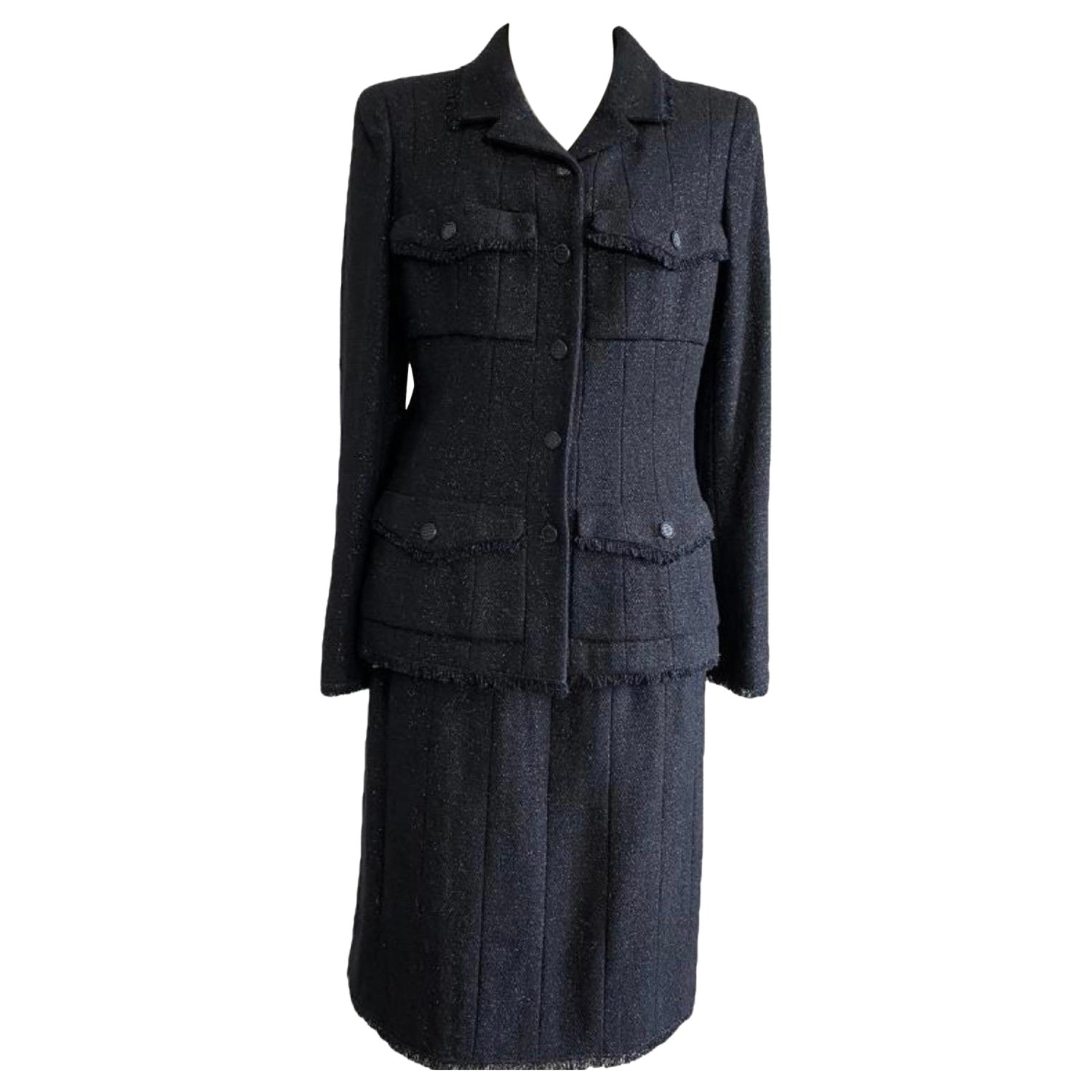 Chanel Anzug aus schwarzer Wolle mit Jacke und Rock im Angebot